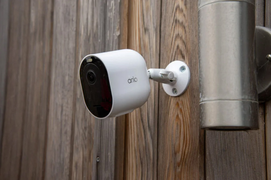 Caméra de surveillance Arlo pro 4